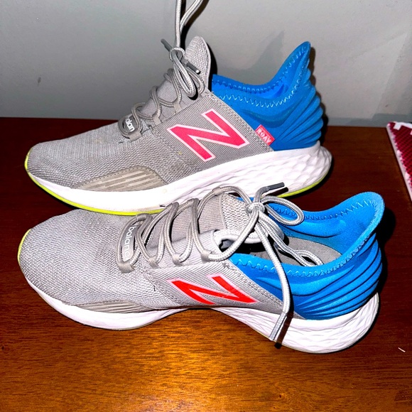 New Balance Fresh Foam ROAV - Picture 1 of 5